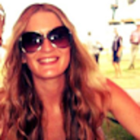 Meet your Posher, Vivienne - Picture 1 of 1